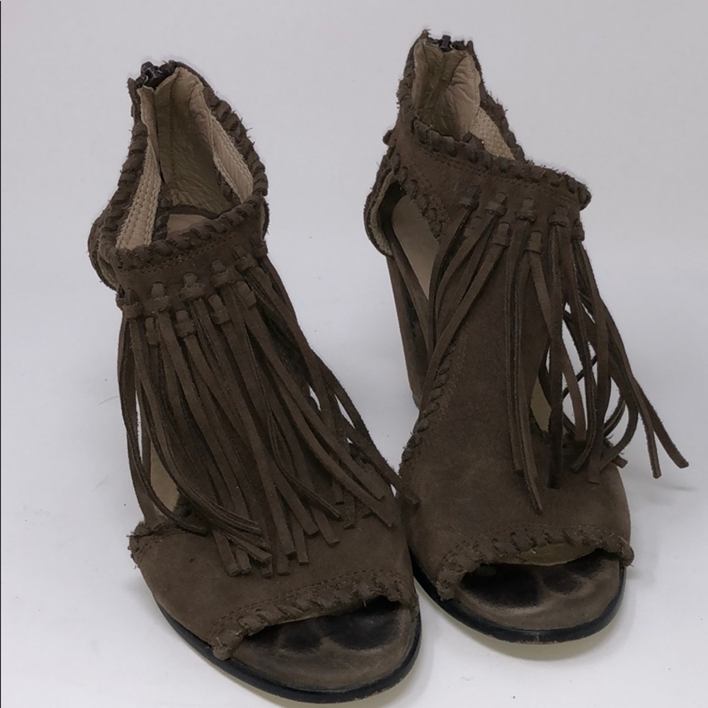 Yucca Heel